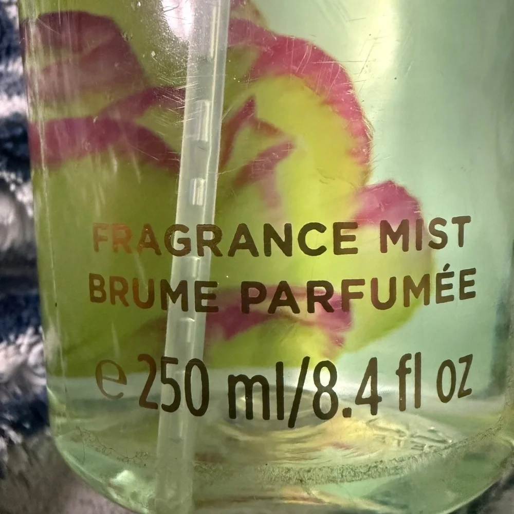 Victoria's Secret Pear Glacé Fragrance Mist - Green & Gold discontinued
